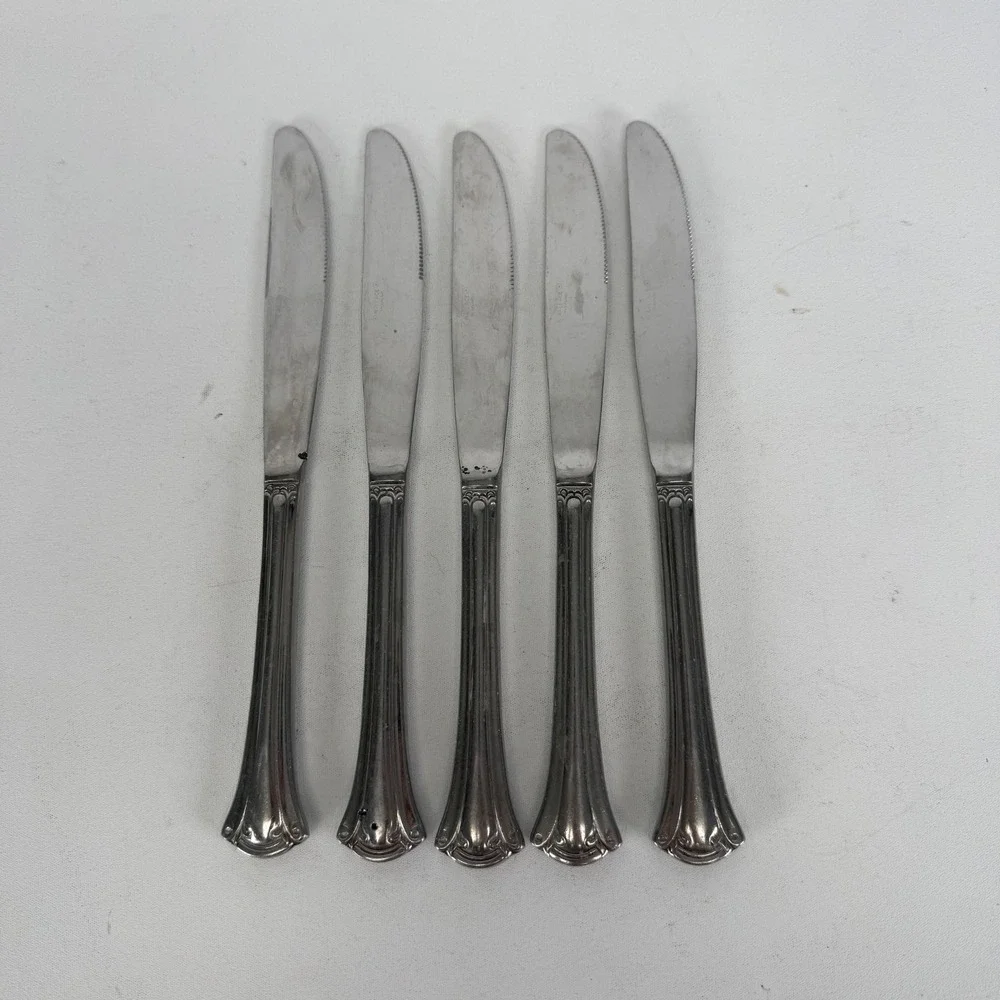 5 Wallace Resplendence Grand Ballroom ButterKnife 18/10 Stainless Steel Flaws